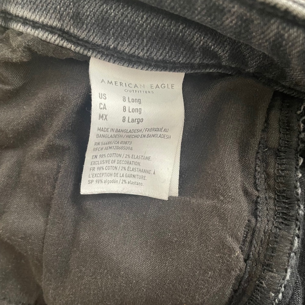 American Eagle Super Stretch High-Waisted Black Wash Skinny Jeans - Picture 9 of 9